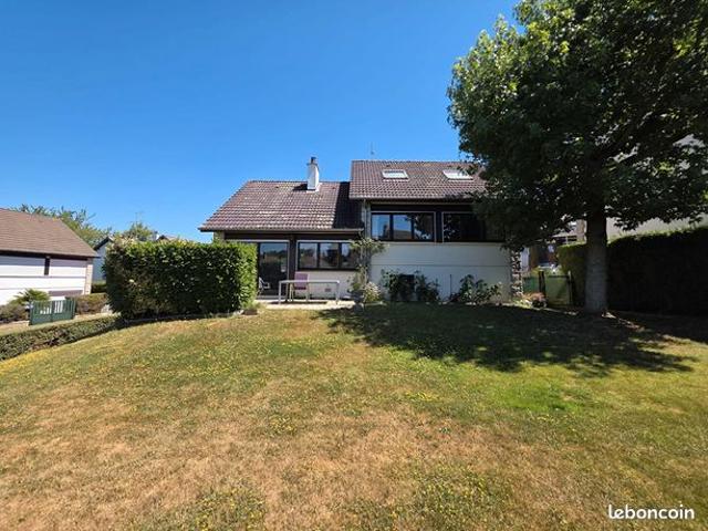 Maison 7 pièces 166 m²