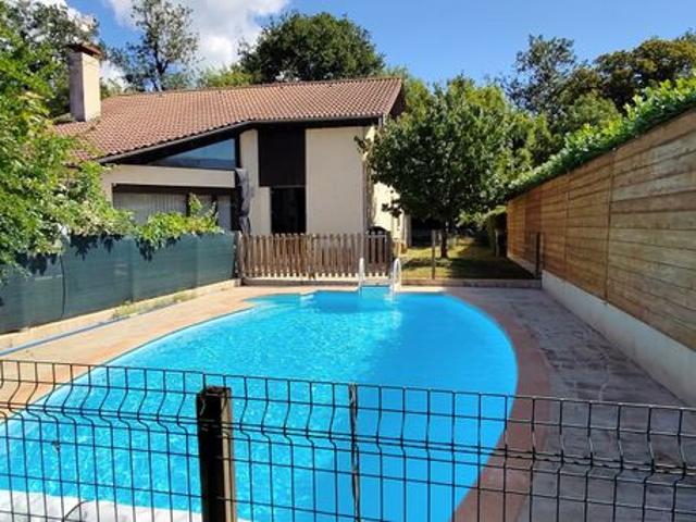 Maison 7 pièces 166 m²