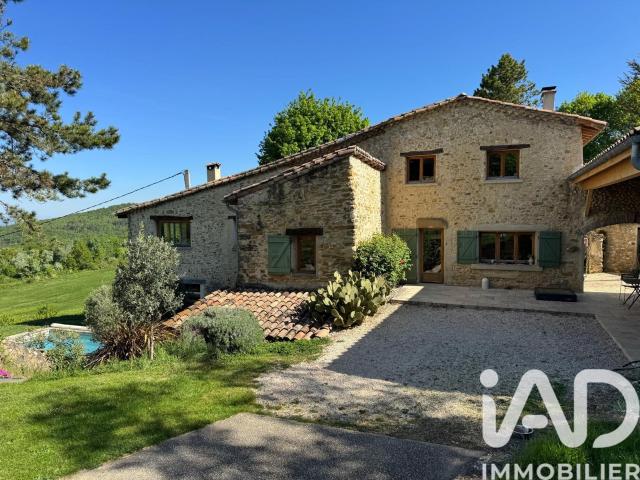 Maison 7 pièces 167 m²