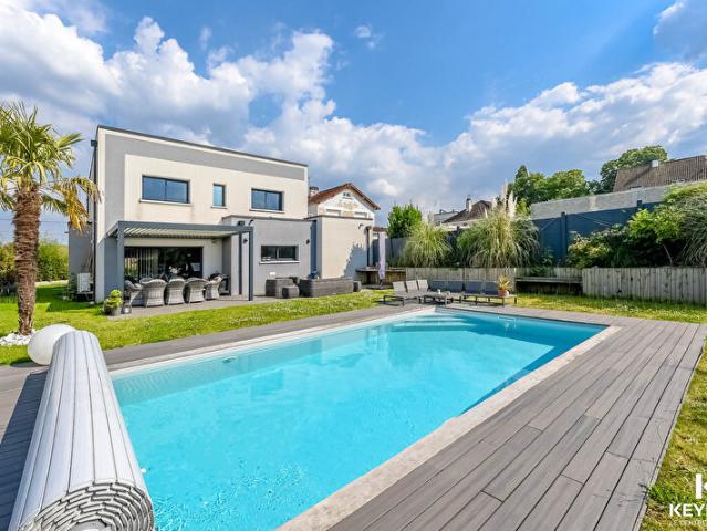 Maison 7 pièces 167 m²