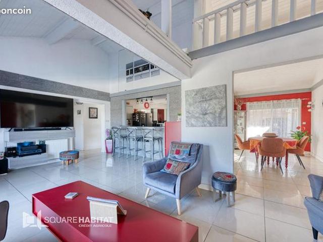 Maison 7 pièces 167 m²