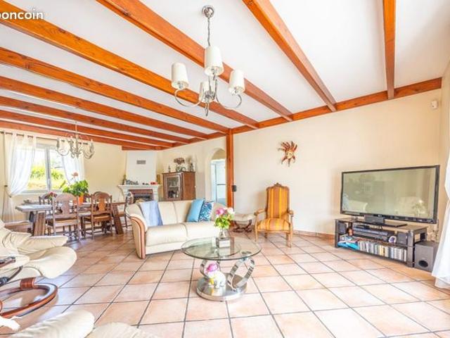 Maison 7 pièces 167 m²