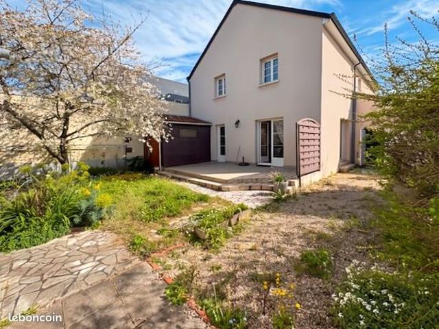 Maison 7 pièces 167 m²