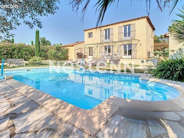 Maison 7 pièces 168 m²