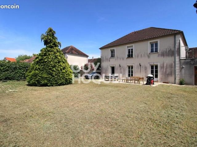Maison 7 pièces 168 m²