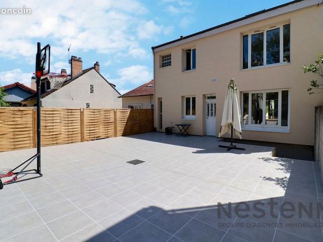 Maison 7 pièces 168 m²