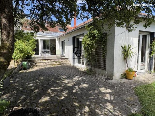 Maison 7 pièces 168 m²