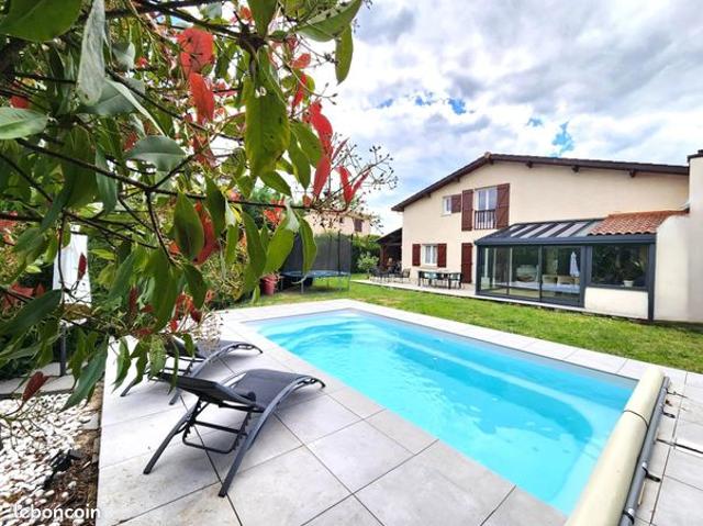 Maison 7 pièces 169 m²