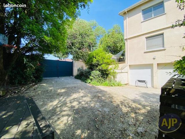 Maison 7 pièces 160 m²
