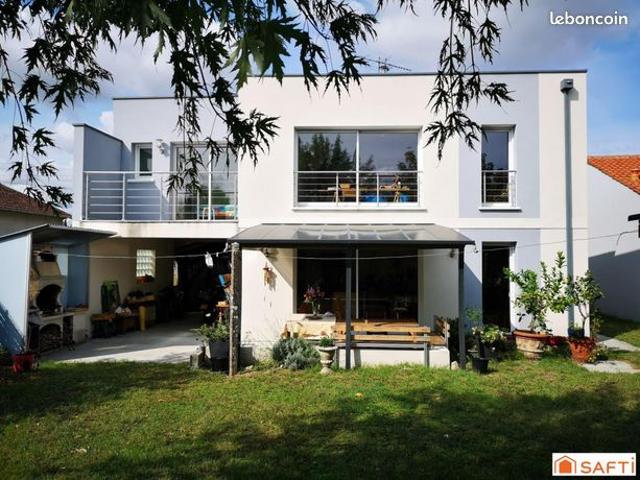 Maison 7 pièces 160 m²