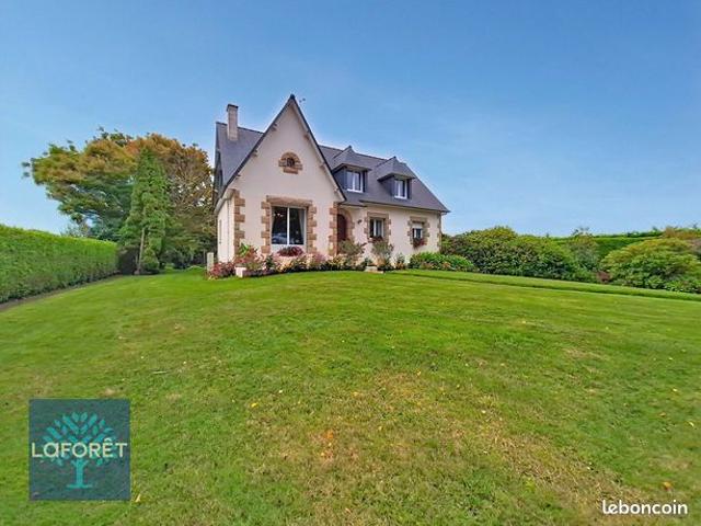 Maison 7 pièces 163 m²