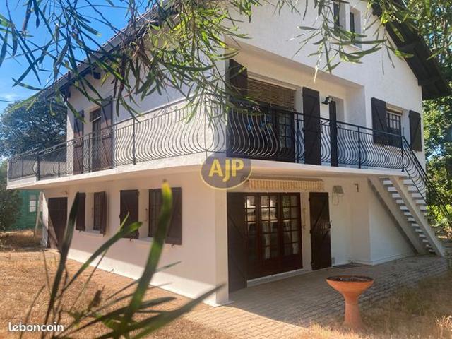 Maison 7 pièces 160 m²