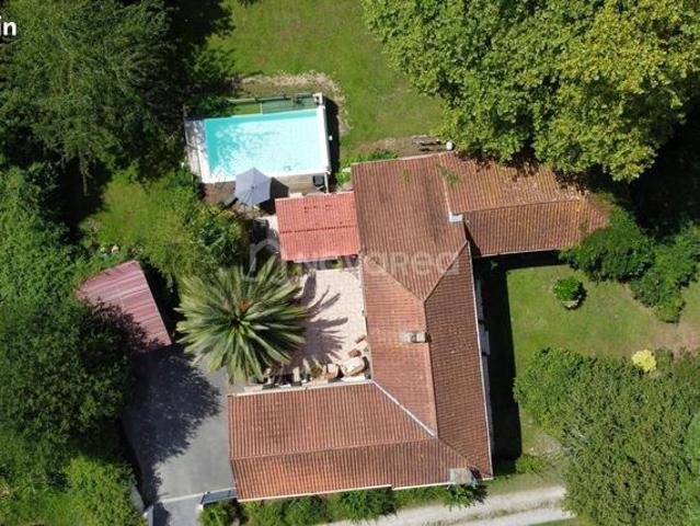Maison 7 pièces 160 m²