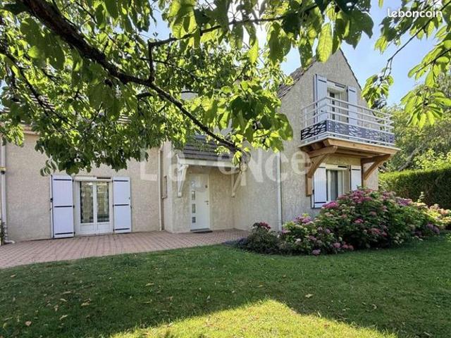 Maison 7 pièces 160 m²
