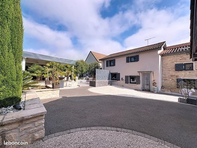 Maison 7 pièces 160 m²