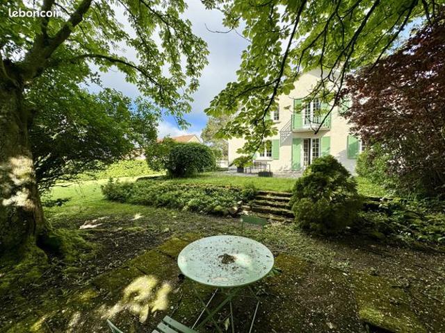 Maison 7 pièces 160 m²