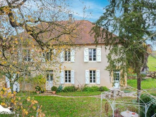 Maison 7 pièces 160 m²