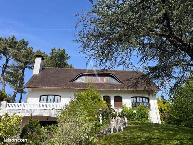Maison 8 pièces 160 m²