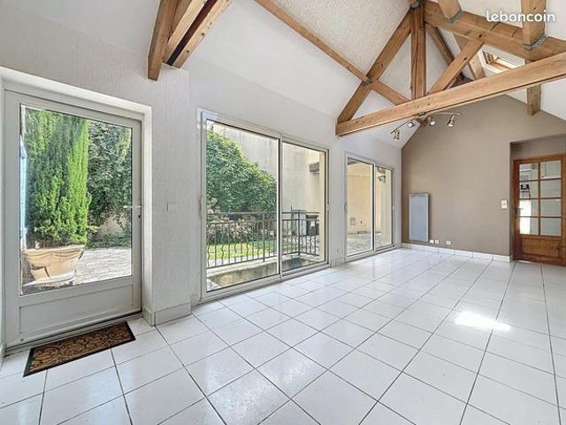 Maison 7 pièces 160 m²