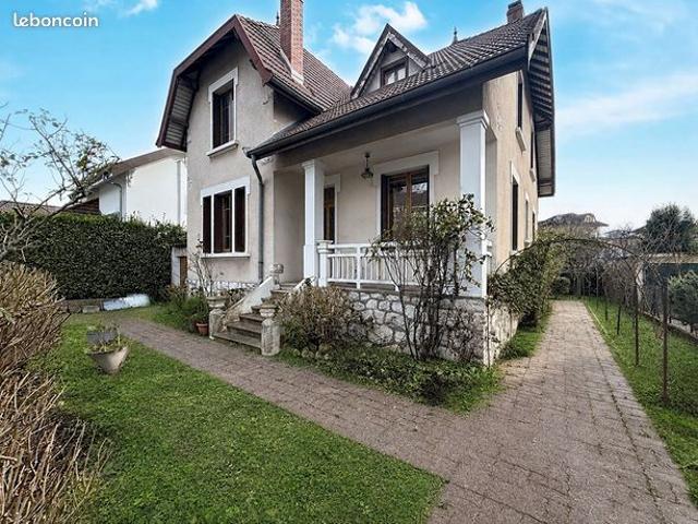 Maison 7 pièces 160 m²