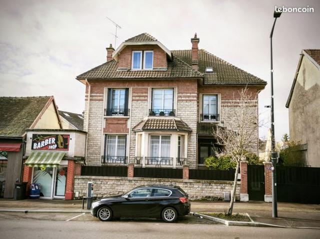 Maison 7 pièces 160 m²