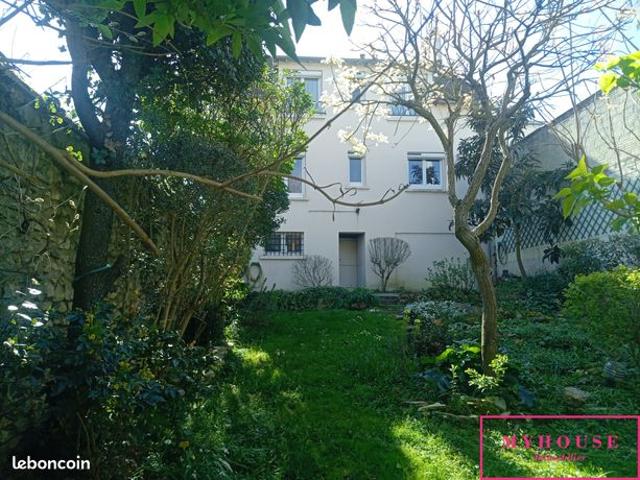 Maison 7 pièces 160 m²
