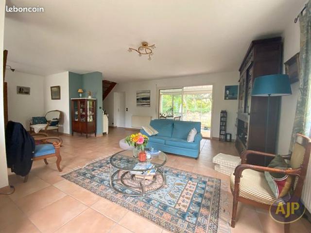 Maison 7 pièces 160 m²