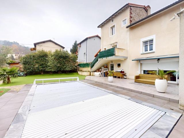 Maison 7 pièces 160 m²