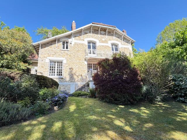 Maison 7 pièces 160 m²