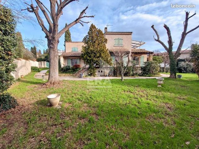 Maison 7 pièces 160 m²