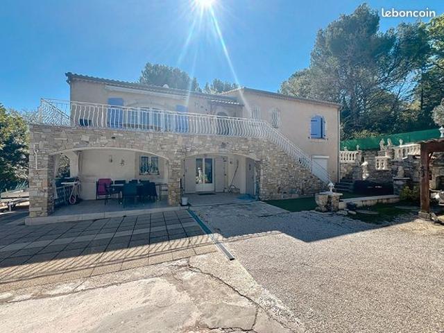 Maison 7 pièces 160 m²
