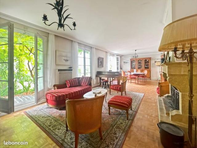 Maison 7 pièces 160 m²