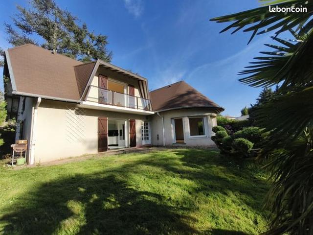 Maison 7 pièces 160 m²