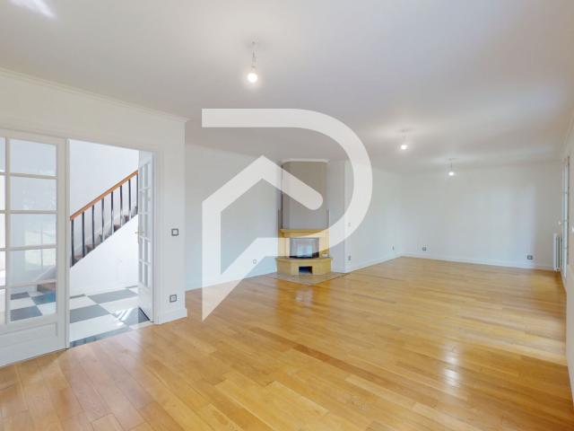 Maison 7 pièces 160 m²