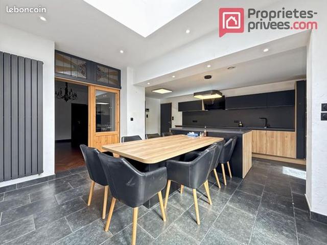 Maison 7 pièces 160 m²