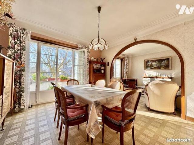 Maison 7 pièces 161 m²