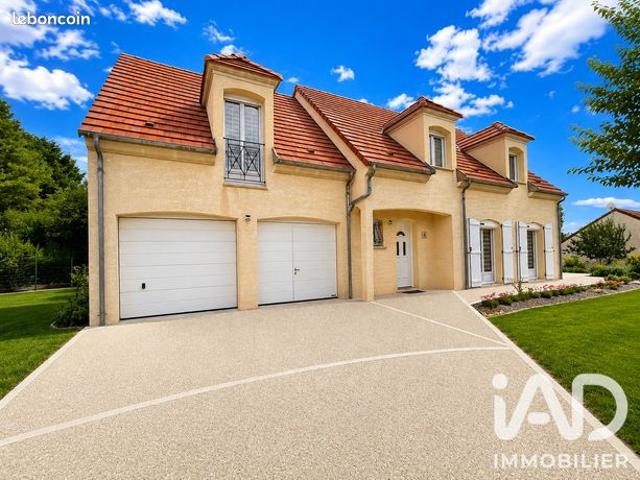 Maison 7 pièces 161 m²