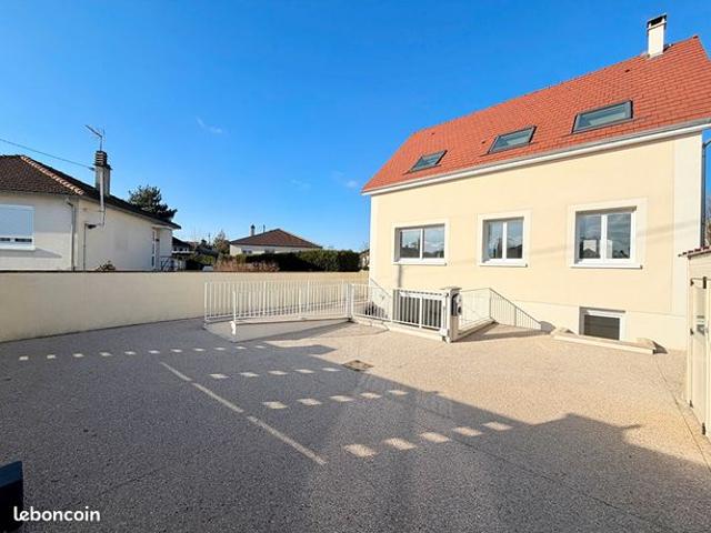 Maison 7 pièces 161 m²