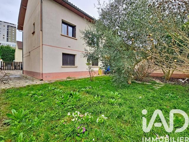 Maison 7 pièces 161 m²