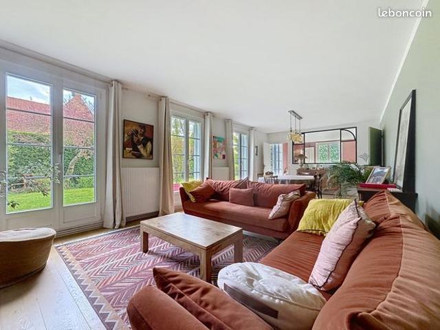 Maison 7 pièces 161 m²