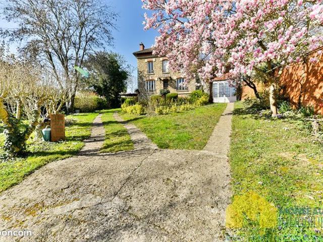Maison 7 pièces 161 m²