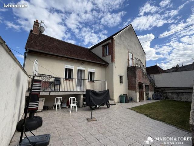 Maison 7 pièces 161 m²
