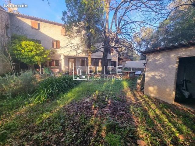 Maison 7 pièces 161 m²