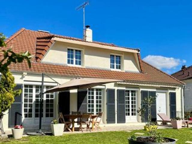 Maison 7 pièces 161 m²