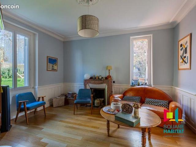 Maison 7 pièces 161 m²