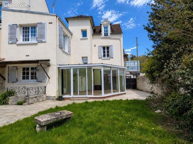 Maison 7 pièces 161 m²