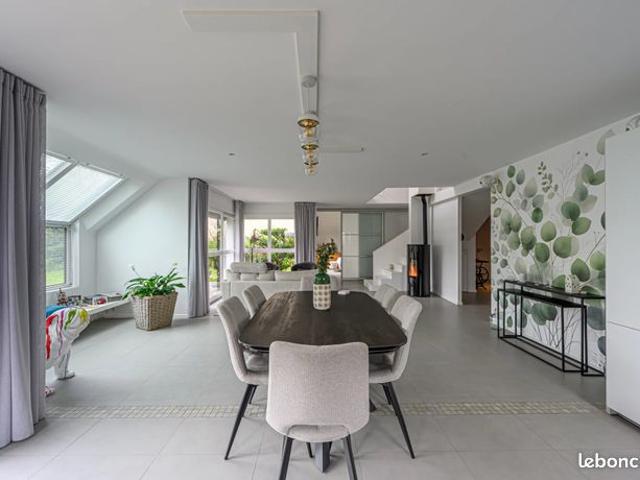 Propriété 7 pièces 161 m²