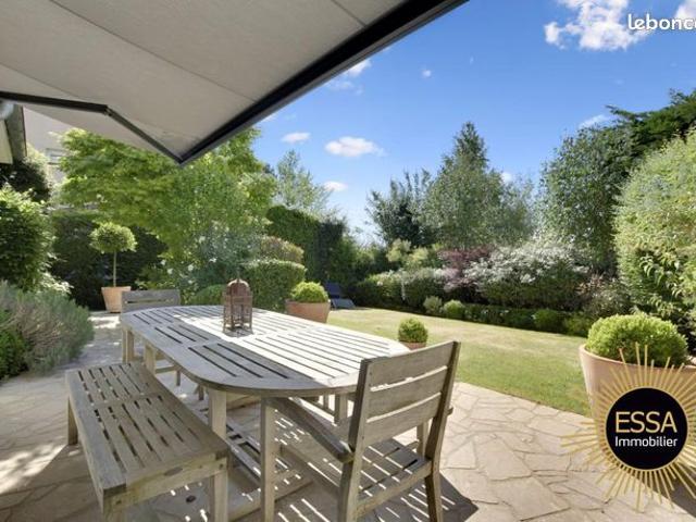 Maison 7 pièces 161 m²