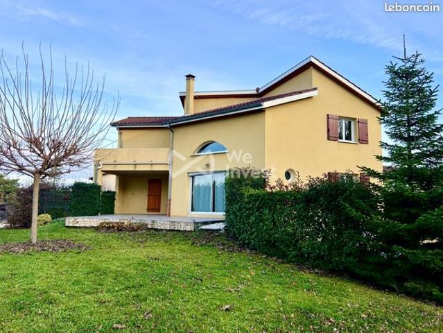 Maison 7 pièces 161 m²