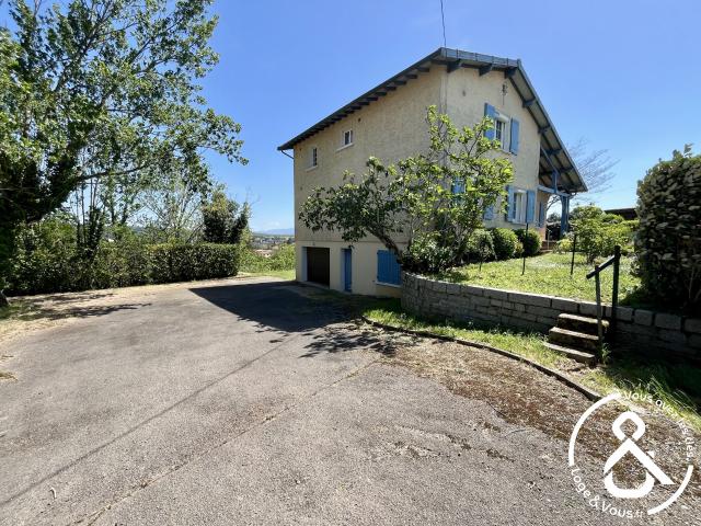 Maison 7 pièces 161 m²